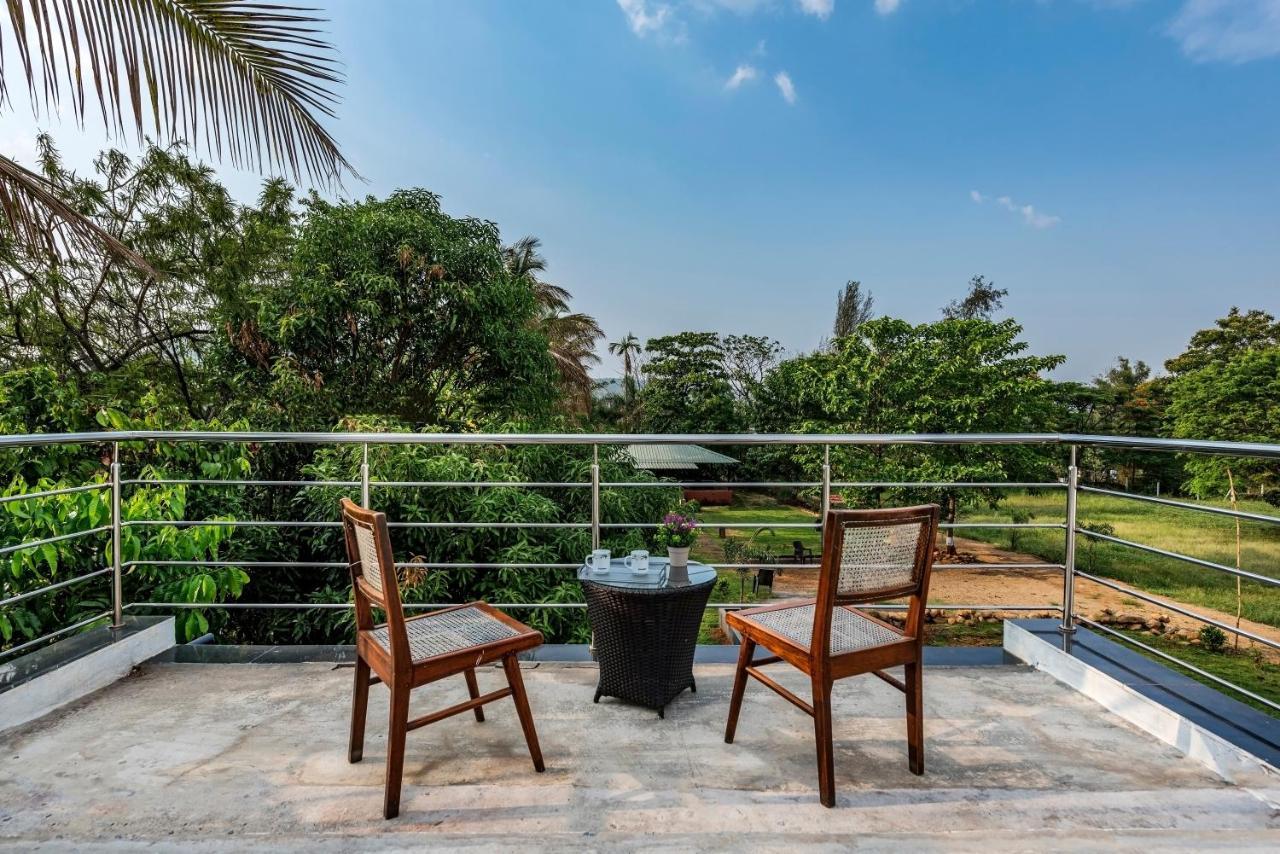 Saffronstays Lakeview Nivara - Farm Stay Villa With Private Pool Near Πούνε Εξωτερικό φωτογραφία