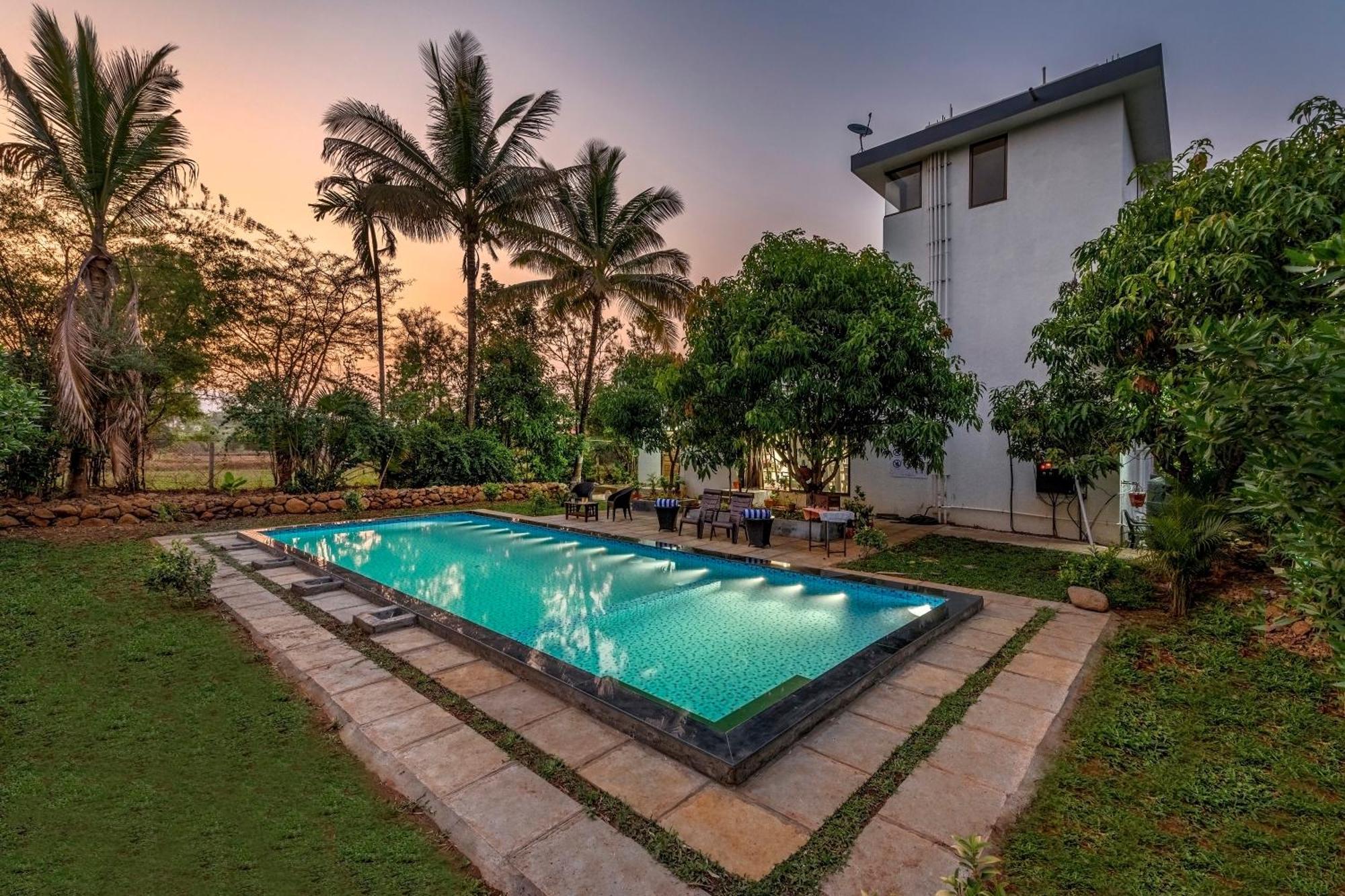 Saffronstays Lakeview Nivara - Farm Stay Villa With Private Pool Near Πούνε Εξωτερικό φωτογραφία